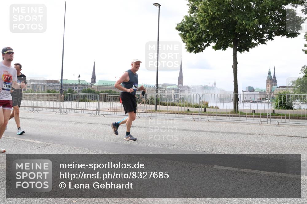 29.06.2025 - hella hamburg halbmarathon Lena Gebhardt http://msf.ph/oto/8327685 29.06.2025 10:23:33 Lombardsbrücke 2019, 14265, 782, 1048, 1304, 1362, 1545, 2125, 2489, 2925, 4190, 4266, 4391, 4646, 4728, 4793, 5055, 5160, 5358, 5406, 6502, 6747, 6849, 7029, 7820, 8031, 8181, 8676, 8687, 8688, 8716, 8918, 8920, 9301, 9715, 9877, 10649, 10739, 11044, 11300, 11454, 11793, 11798, 11879, 12025, 12073, 12265, 12874, 13149, 14265, 14338, 14510, 14512, 14521, 14821, 15709, 15739, 15853, 16185, 16251, 16416, 16558, 17013, 17099, 17199, 17207, 17299, 17719 meine-sportfotos.de