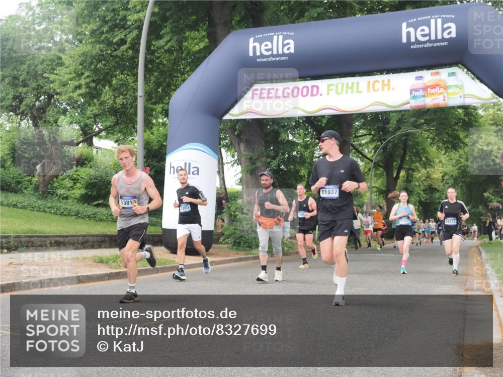 29.06.2025 - hella hamburg halbmarathon KatJ http://msf.ph/oto/8327699 29.06.2025 10:46:43 Zwischen KM18-KM19 1019, 1544, 2426, 2730, 3780, 6087, 6327 meine-sportfotos.de