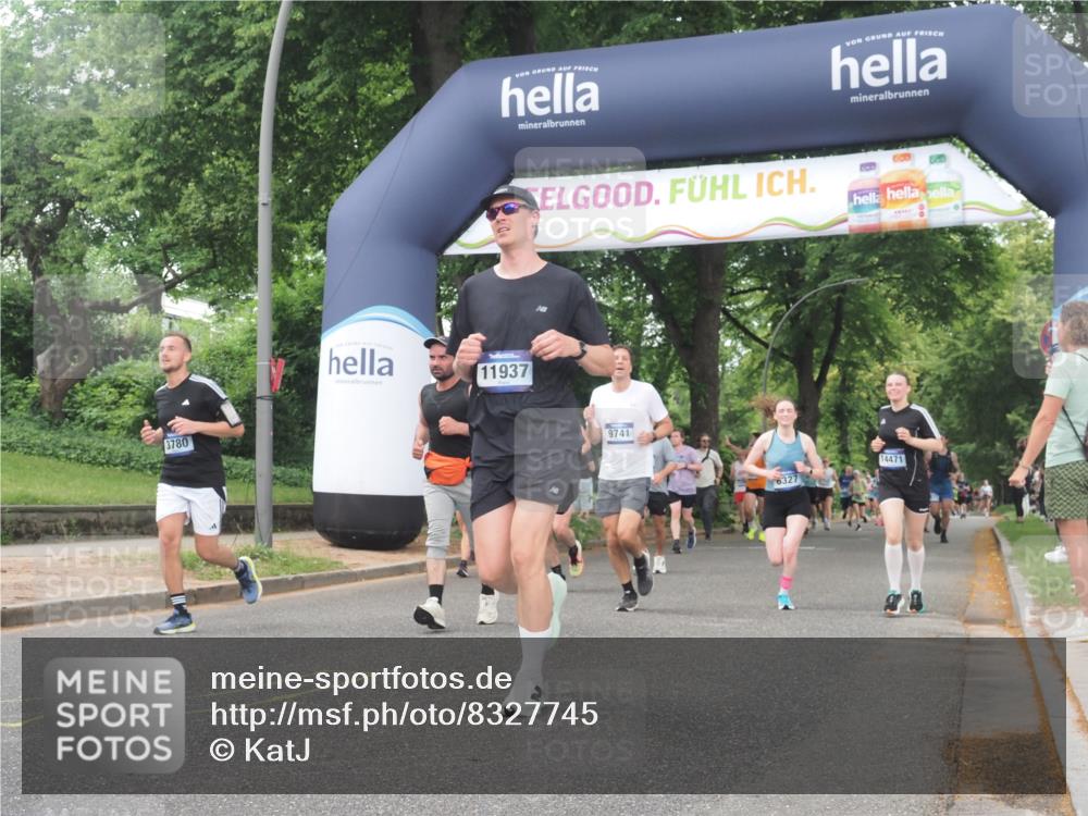29.06.2025 - hella hamburg halbmarathon KatJ http://msf.ph/oto/8327745 29.06.2025 10:46:44 Zwischen KM18-KM19 1019, 1544, 2426, 3780, 6327 meine-sportfotos.de