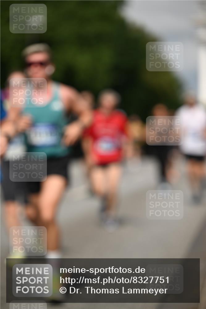 29.06.2025 - hella hamburg halbmarathon Dr. Thomas Lammeyer http://msf.ph/oto/8327751 29.06.2025 10:17:37 Kennedybrücke 1194, 1939, 2055, 2359, 2721, 2891, 2904, 2961, 2987, 3218, 3729, 4001, 4032, 4795, 4950, 5232, 5631, 6026, 6207, 7460, 7462, 7913, 8673, 8913, 9128, 9612, 9631, 9886, 10442, 10443 meine-sportfotos.de