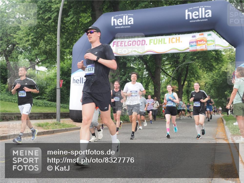 29.06.2025 - hella hamburg halbmarathon KatJ http://msf.ph/oto/8327776 29.06.2025 10:46:44 Zwischen KM18-KM19 1019, 1544, 2426, 3780, 6327 meine-sportfotos.de