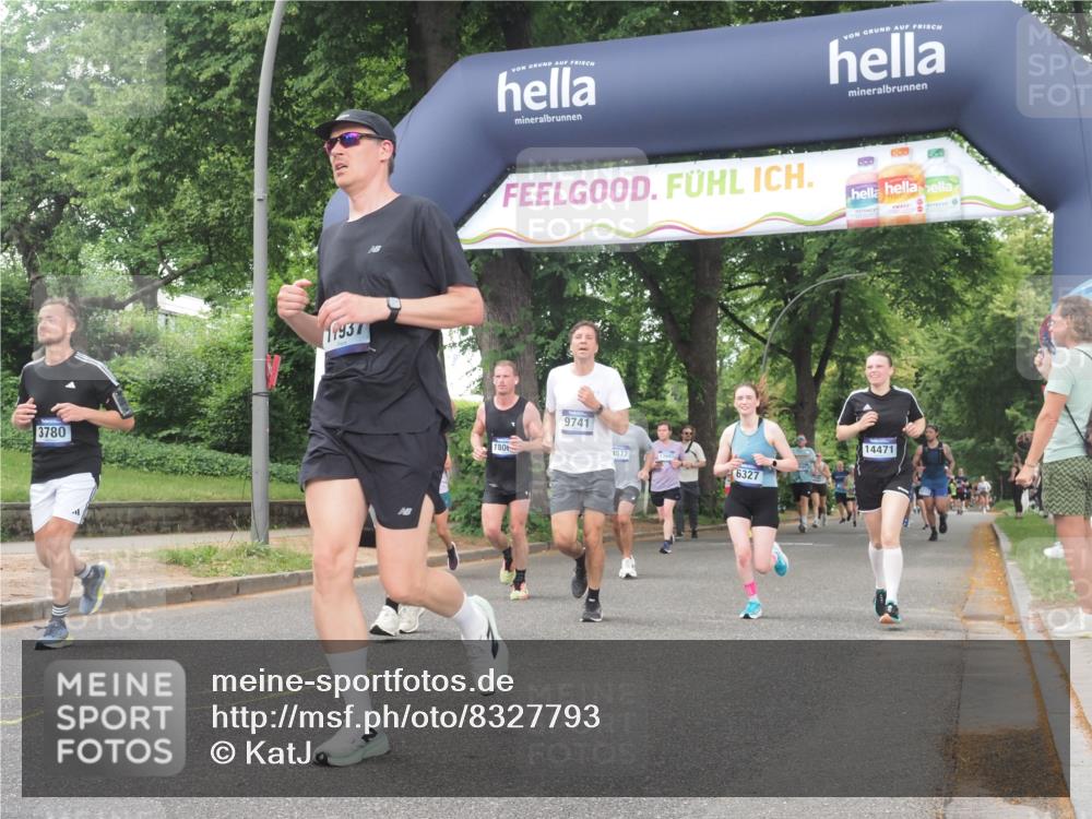 29.06.2025 - hella hamburg halbmarathon KatJ http://msf.ph/oto/8327793 29.06.2025 10:46:44 Zwischen KM18-KM19 1019, 1544, 2426, 3780, 6327 meine-sportfotos.de