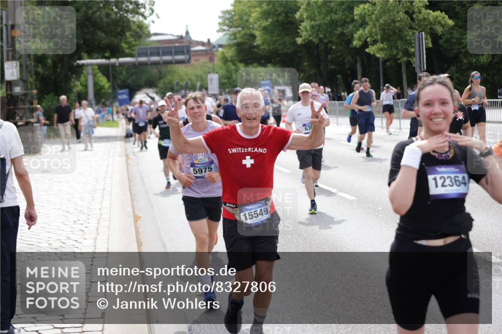 29.06.2025 - hella hamburg halbmarathon Jannik Wohlers http://msf.ph/oto/8327806 29.06.2025 10:39:58 Lombardsbrücke 1018, 1037, 2019, 2109, 2515, 2572, 2763, 3237, 3293, 3295, 3515, 3607, 3808, 3810, 4271, 4756, 5059, 5113, 5263, 5351, 5352, 5702, 5975, 6076, 6229, 6363, 6463, 6673, 6866, 6876, 6920, 7108, 7174, 7675, 7850, 8307, 8391, 9000, 9468, 10474, 10953, 11176, 11653, 11717, 11970, 11973, 12364, 12444, 12501, 12760, 12981, 13005, 13030, 13069, 13290, 13410, 13466, 13651, 14341, 14851, 15549, 15927, 16681, 16955, 17318, 18101, 18110, 18213, 18353, 18490, 18771, 18946 meine-sportfotos.de