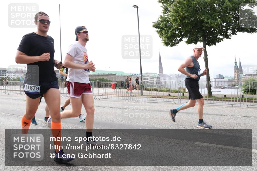 29.06.2025 - hella hamburg halbmarathon Lena Gebhardt http://msf.ph/oto/8327842 29.06.2025 10:23:34 Lombardsbrücke 11879, 1048, 1304, 1362, 1545, 2125, 2489, 2925, 4391, 4646, 4728, 4793, 5055, 5160, 5358, 5406, 6502, 6747, 6849, 7029, 7820, 8031, 8181, 8676, 8687, 8688, 8716, 8918, 8920, 9301, 9715, 9877, 10649, 10739, 11044, 11300, 11454, 11793, 11798, 11879, 12073, 12874, 13149, 14265, 14338, 14510, 14512, 14521, 14821, 15709, 15739, 15853, 16185, 16251, 16416, 16558, 17013, 17099, 17199, 17207, 17299, 17719 meine-sportfotos.de