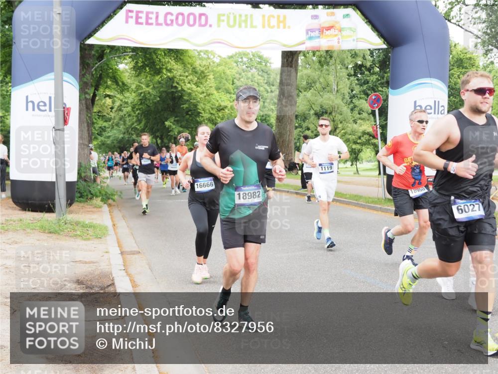 29.06.2025 - hella hamburg halbmarathon MichiJ http://msf.ph/oto/8327956 29.06.2025 10:37:55 Zwischen KM18-KM19 1119, 6027, 6125, 7052, 7269, 8572, 10691, 11339, 12016, 13758, 16285, 16666, 16800, 17221, 17282, 18960, 18982 meine-sportfotos.de