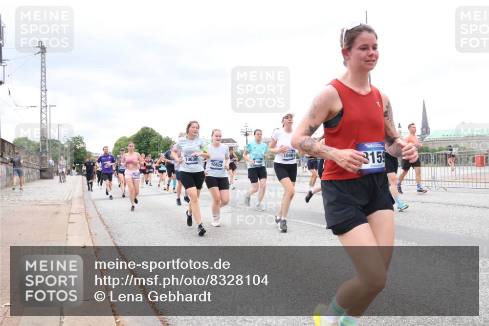 29.06.2025 - hella hamburg halbmarathon Lena Gebhardt http://msf.ph/oto/8328104 29.06.2025 10:57:55 Lombardsbrücke 1057, 10630, 10629, 10461, 3159, 1123, 1242, 1248, 1265, 1388, 1643, 2015, 2169, 2273, 2275, 2451, 2567, 2900, 3191, 3385, 3433, 3644, 3750, 3936, 3954, 4059, 4197, 4429, 4521, 4830, 5117, 5632, 5676, 5736, 5782, 6316, 6337, 6827, 6857, 6916, 7172, 7193, 7556, 7720, 7783, 7977, 7990, 8035, 8159, 8386, 8439, 8440, 8441, 8442, 8474, 8512, 8708, 8713, 8773, 8873, 8888, 9059, 9180, 9233, 9318, 9319, 9394, 9398, 9436, 9481, 9496, 9613, 9832 meine-sportfotos.de