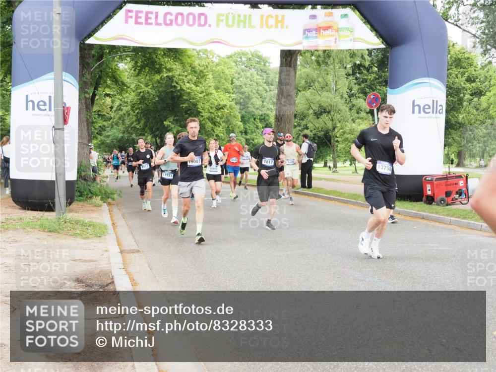 29.06.2025 - hella hamburg halbmarathon MichiJ http://msf.ph/oto/8328333 29.06.2025 10:37:57 Zwischen KM18-KM19 1119, 6027, 6125, 7052, 7269, 10691, 12016, 13051, 13758, 16285, 16666, 16800, 17221, 18960, 18982, 19007 meine-sportfotos.de