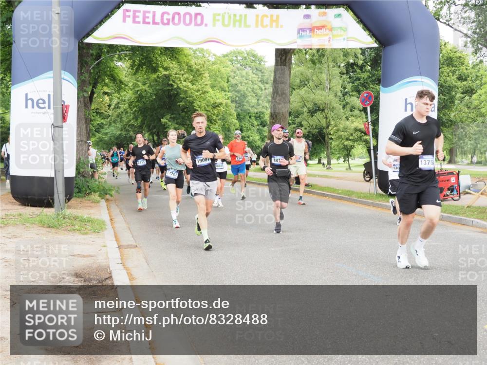 29.06.2025 - hella hamburg halbmarathon MichiJ http://msf.ph/oto/8328488 29.06.2025 10:37:57 Zwischen KM18-KM19 1119, 6027, 6125, 7052, 7269, 10691, 12016, 13051, 13758, 16285, 16666, 16800, 17221, 18960, 18982, 19007 meine-sportfotos.de