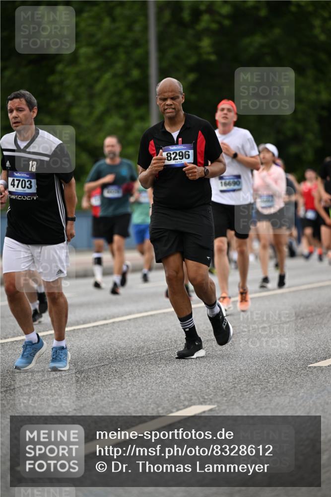 29.06.2025 - hella hamburg halbmarathon Dr. Thomas Lammeyer http://msf.ph/oto/8328612 29.06.2025 10:39:39 Kennedybrücke 1821, 1849, 2198, 2787, 3170, 3828, 3958, 4333, 4564, 4696, 4703, 4965, 5147, 6029, 6189, 6365, 6379, 6397, 6471, 6867, 7386, 7733, 8249, 8296, 8567, 9342, 9803, 9819, 10358, 10360, 10393, 10565, 10652, 11320, 11359 meine-sportfotos.de