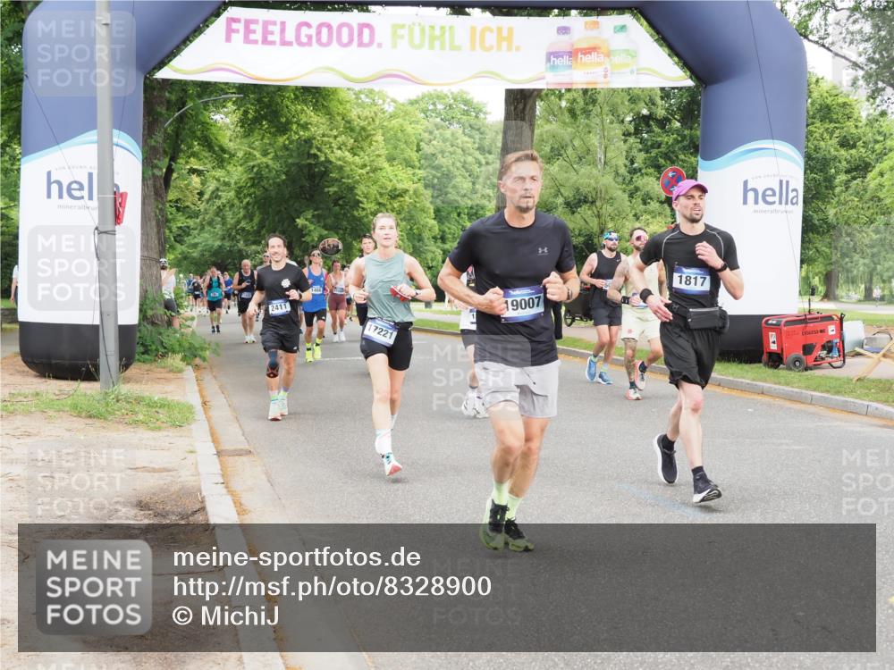 29.06.2025 - hella hamburg halbmarathon MichiJ http://msf.ph/oto/8328900 29.06.2025 10:37:59 Zwischen KM18-KM19 1119, 1817, 4346, 5087, 5336, 6027, 6125, 10691, 12016, 12545, 13051, 13758, 16285, 16666, 16800, 17221, 18960, 18982, 19007 meine-sportfotos.de