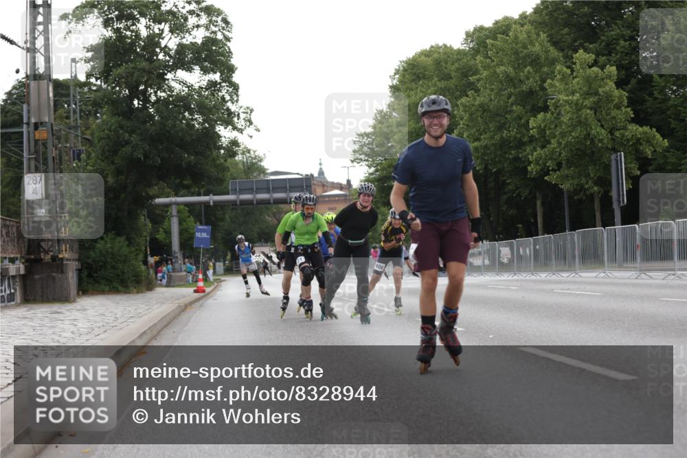 29.06.2025 - hella hamburg halbmarathon Jannik Wohlers http://msf.ph/oto/8328944 29.06.2025 09:01:02 Lombardsbrücke  meine-sportfotos.de