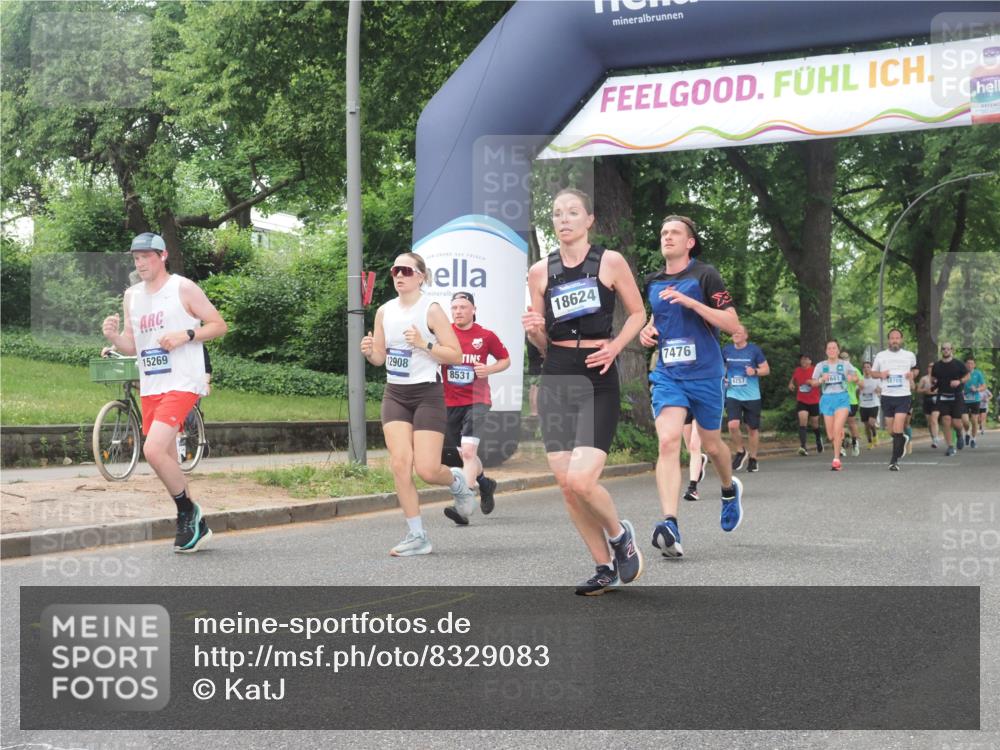 29.06.2025 - hella hamburg halbmarathon KatJ http://msf.ph/oto/8329083 29.06.2025 10:46:52 Zwischen KM18-KM19 7476, 8481, 8531 meine-sportfotos.de