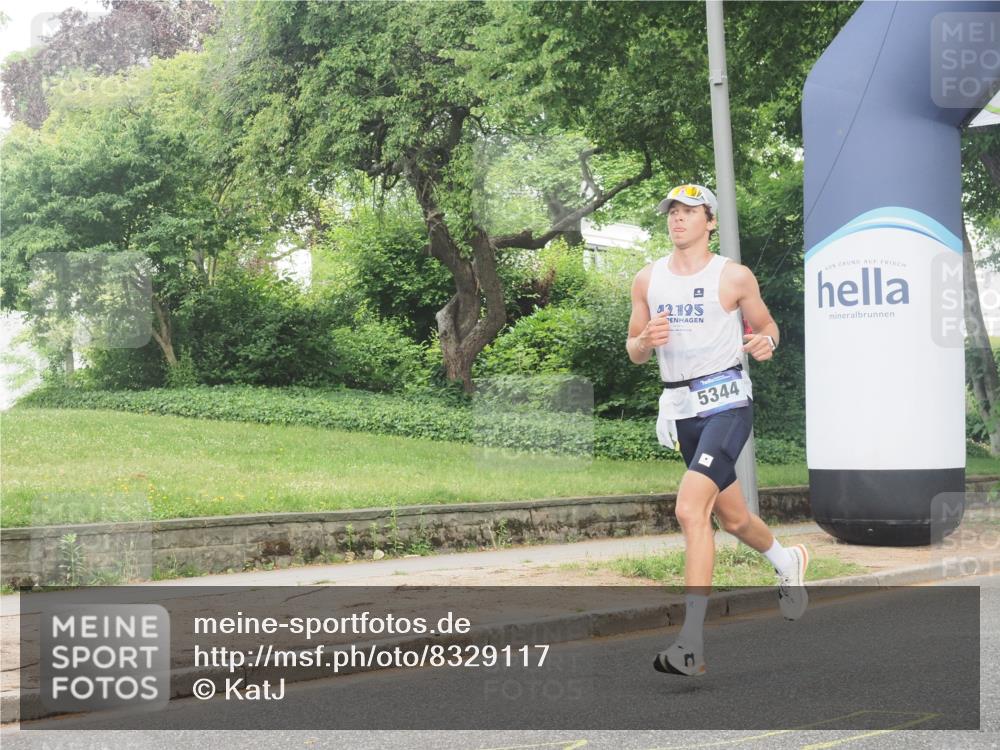 29.06.2025 - hella hamburg halbmarathon KatJ http://msf.ph/oto/8329117 29.06.2025 10:17:13 Zwischen KM18-KM19 1065, 5344 meine-sportfotos.de