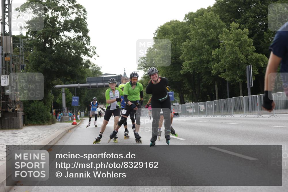 29.06.2025 - hella hamburg halbmarathon Jannik Wohlers http://msf.ph/oto/8329162 29.06.2025 09:01:03 Lombardsbrücke  meine-sportfotos.de