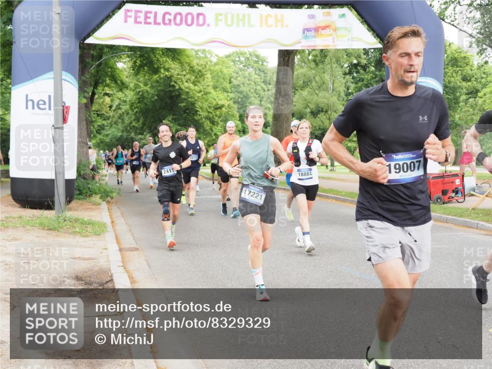 29.06.2025 - hella hamburg halbmarathon MichiJ http://msf.ph/oto/8329329 29.06.2025 10:37:59 Zwischen KM18-KM19 1119, 1817, 4346, 5087, 5336, 6027, 6125, 10691, 12016, 12545, 13051, 13758, 16285, 16666, 16800, 17221, 18960, 18982, 19007 meine-sportfotos.de