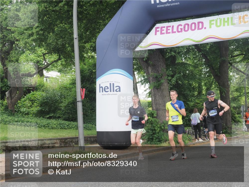 29.06.2025 - hella hamburg halbmarathon KatJ http://msf.ph/oto/8329340 29.06.2025 10:17:15 Zwischen KM18-KM19 1065, 5344 meine-sportfotos.de