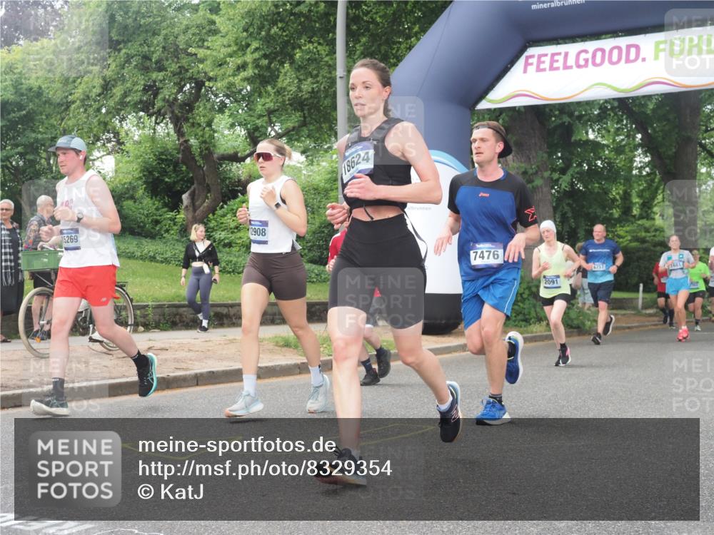 29.06.2025 - hella hamburg halbmarathon KatJ http://msf.ph/oto/8329354 29.06.2025 10:46:53 Zwischen KM18-KM19 2091, 7476, 8481, 8531 meine-sportfotos.de
