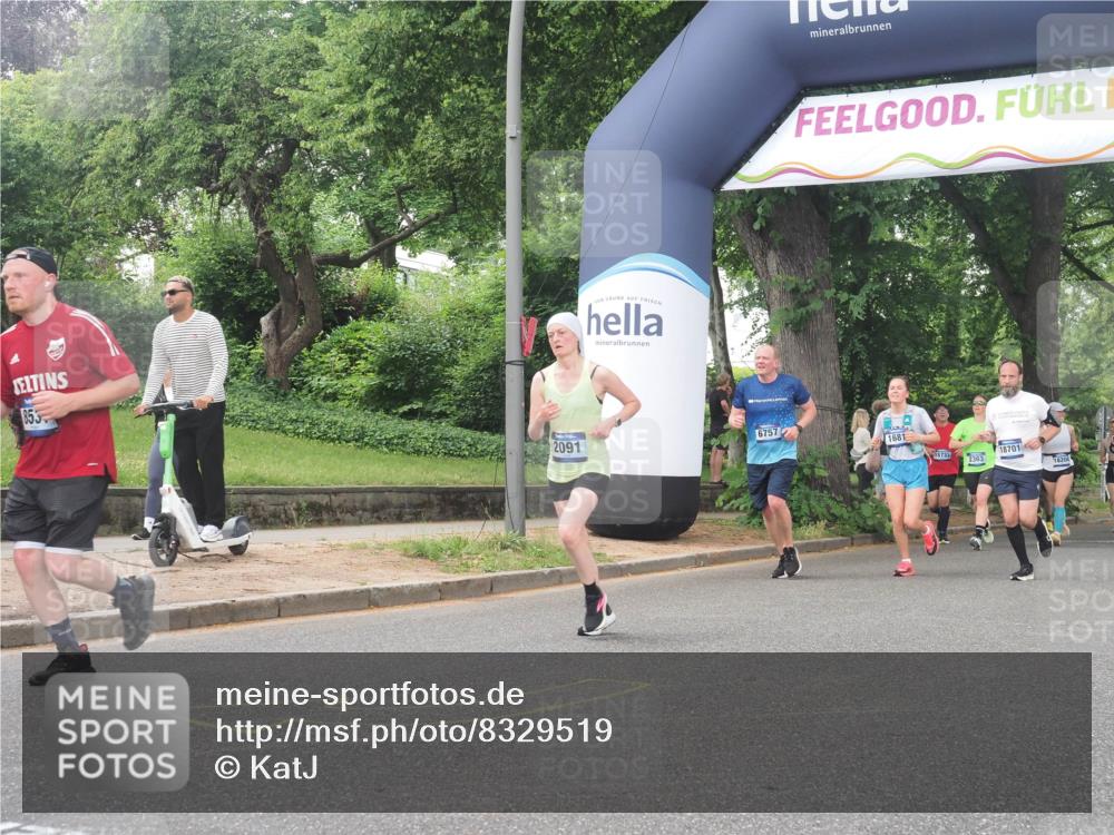 29.06.2025 - hella hamburg halbmarathon KatJ http://msf.ph/oto/8329519 29.06.2025 10:46:54 Zwischen KM18-KM19 1681, 2091, 7476, 8481, 8531 meine-sportfotos.de
