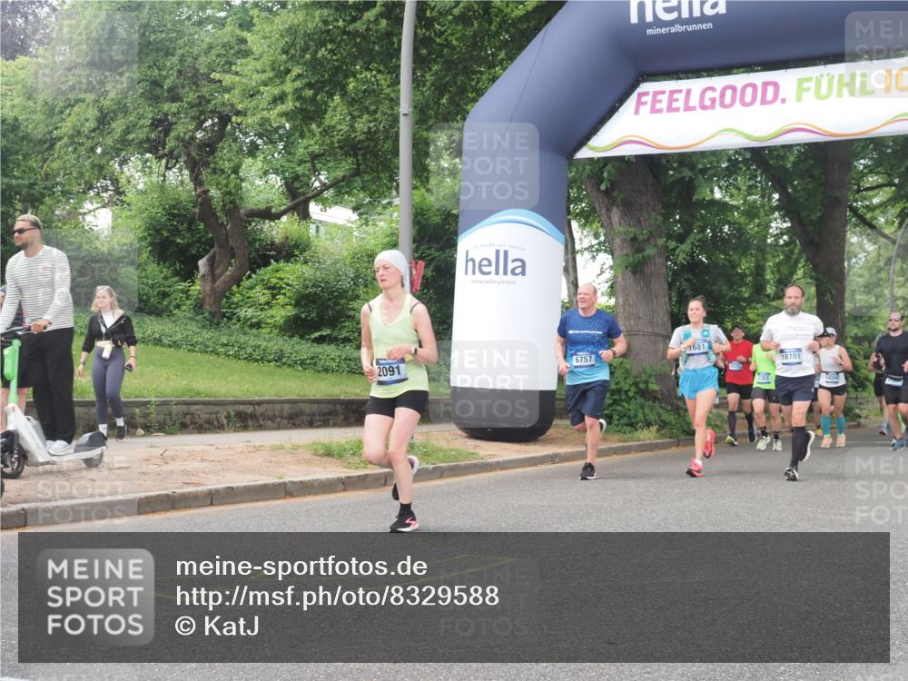 29.06.2025 - hella hamburg halbmarathon KatJ http://msf.ph/oto/8329588 29.06.2025 10:46:54 Zwischen KM18-KM19 1681, 2091, 7476, 8481, 8531 meine-sportfotos.de