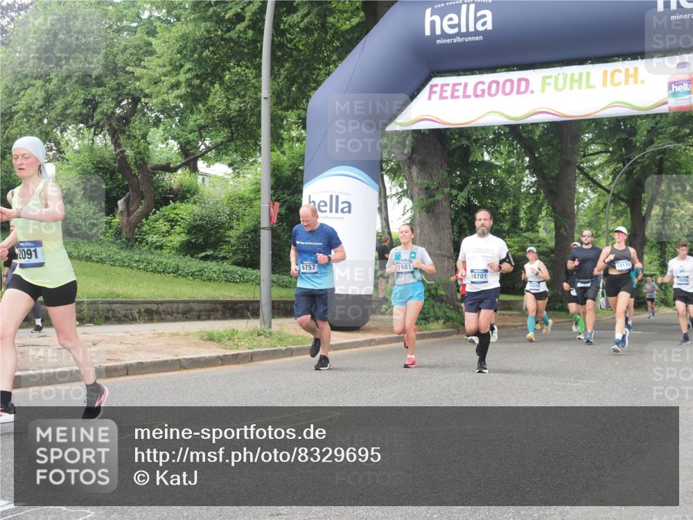 29.06.2025 - hella hamburg halbmarathon KatJ http://msf.ph/oto/8329695 29.06.2025 10:46:55 Zwischen KM18-KM19 1681, 2091, 6757, 7476, 8481, 8531 meine-sportfotos.de