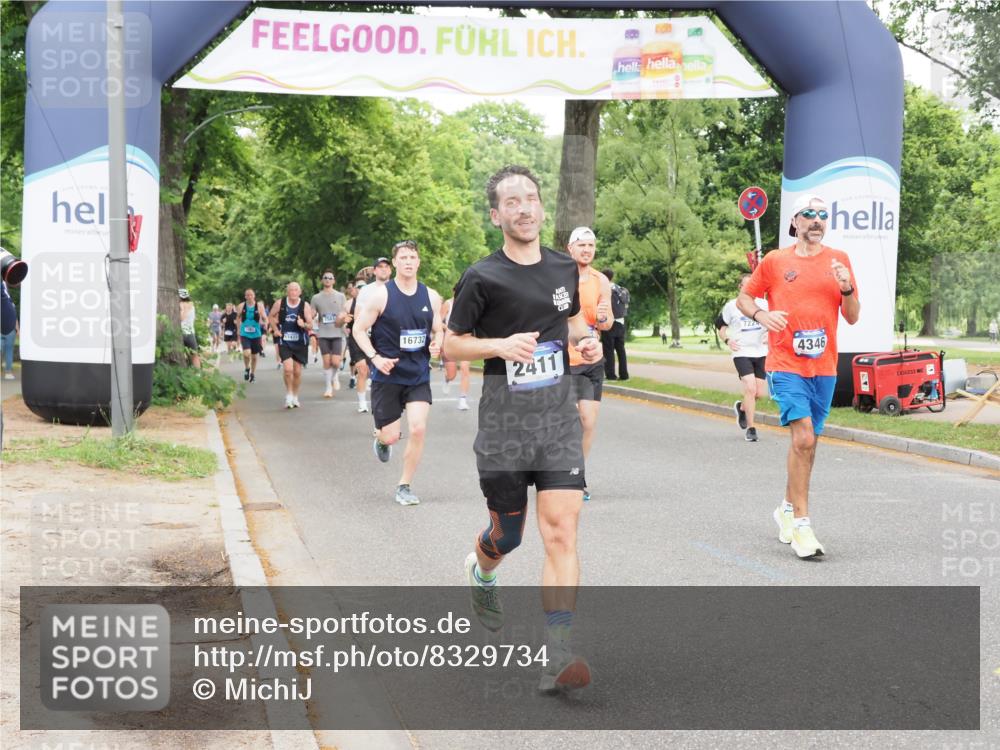 29.06.2025 - hella hamburg halbmarathon MichiJ http://msf.ph/oto/8329734 29.06.2025 10:38:01 Zwischen KM18-KM19 1119, 1817, 2411, 2823, 4346, 5087, 5336, 6125, 7224, 10691, 12016, 12235, 12545, 13051, 13758, 16732, 16800, 17221, 18884, 18960, 18982, 19007 meine-sportfotos.de