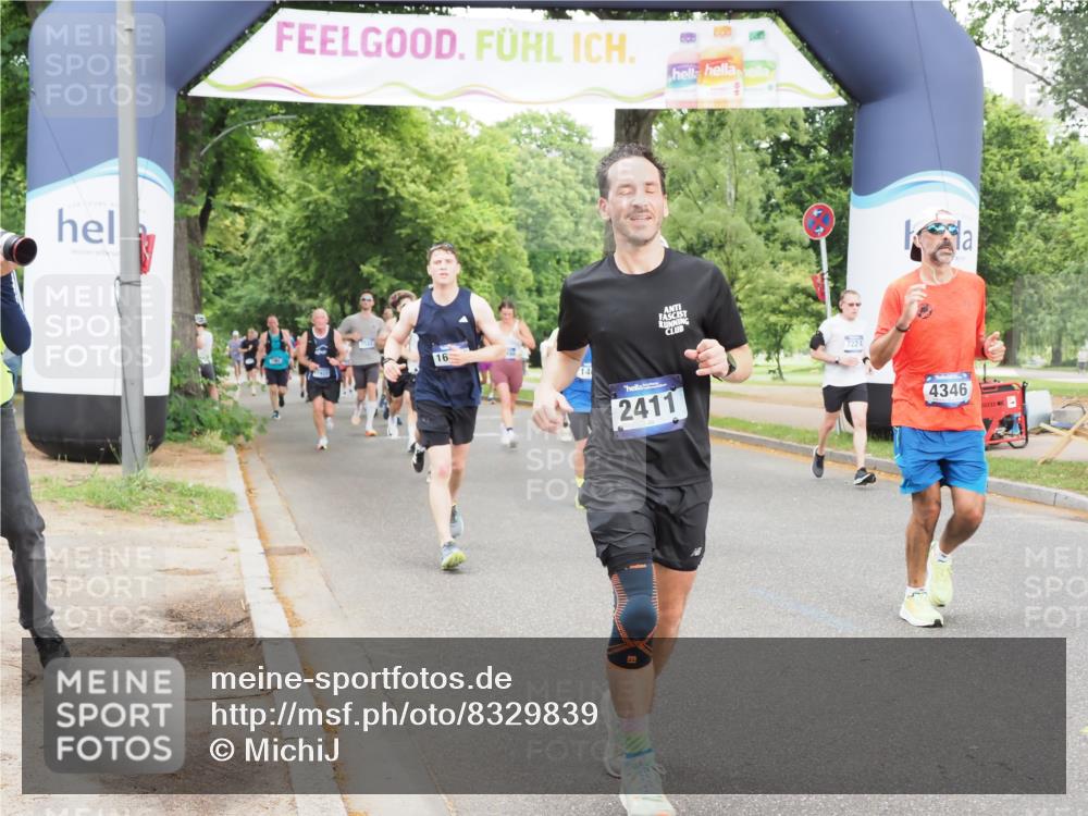 29.06.2025 - hella hamburg halbmarathon MichiJ http://msf.ph/oto/8329839 29.06.2025 10:38:01 Zwischen KM18-KM19 1119, 1817, 2411, 2823, 4346, 5087, 5336, 6125, 7224, 10691, 12016, 12235, 12545, 13051, 13758, 16732, 16800, 17221, 18884, 18960, 18982, 19007 meine-sportfotos.de