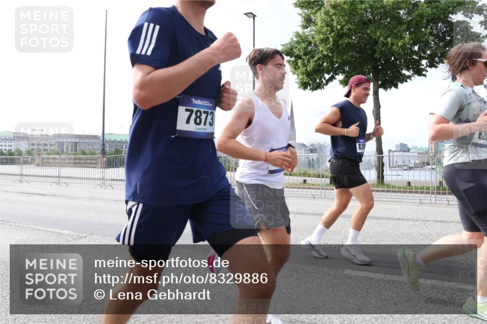 29.06.2025 - hella hamburg halbmarathon Lena Gebhardt http://msf.ph/oto/8329886 29.06.2025 10:13:03 Lombardsbrücke 7873, 839, 620, 1020, 1051, 1249, 1747, 1851, 1939, 2531, 2891, 2942, 2961, 3218, 3360, 3728, 4532, 5150, 6207, 6489, 7873, 7907, 8398, 8405, 8913, 8917, 8971, 9141, 9527, 10067, 10402, 11025, 11720, 12456, 12492, 13566, 13816, 14404, 14540, 14869, 15012, 15369, 15531, 15922, 16030, 16255, 16323, 16437, 16826, 16911, 17061, 17699, 17988, 17994, 18048, 18178, 18320, 18530, 18732 meine-sportfotos.de