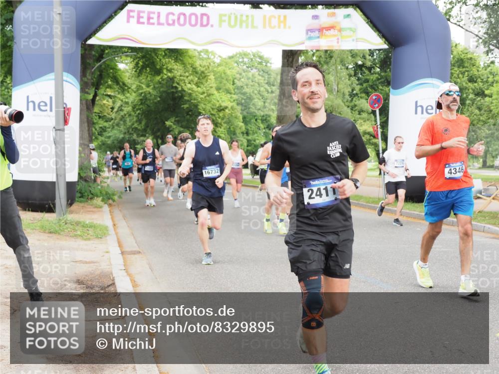 29.06.2025 - hella hamburg halbmarathon MichiJ http://msf.ph/oto/8329895 29.06.2025 10:38:01 Zwischen KM18-KM19 1119, 1817, 2411, 2823, 4346, 5087, 5336, 6125, 7224, 10691, 12016, 12235, 12545, 13051, 13758, 16732, 16800, 17221, 18884, 18960, 18982, 19007 meine-sportfotos.de