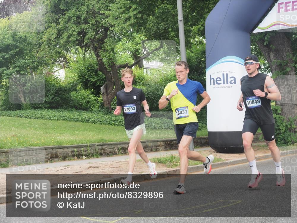 29.06.2025 - hella hamburg halbmarathon KatJ http://msf.ph/oto/8329896 29.06.2025 10:17:16 Zwischen KM18-KM19 1065, 5344 meine-sportfotos.de