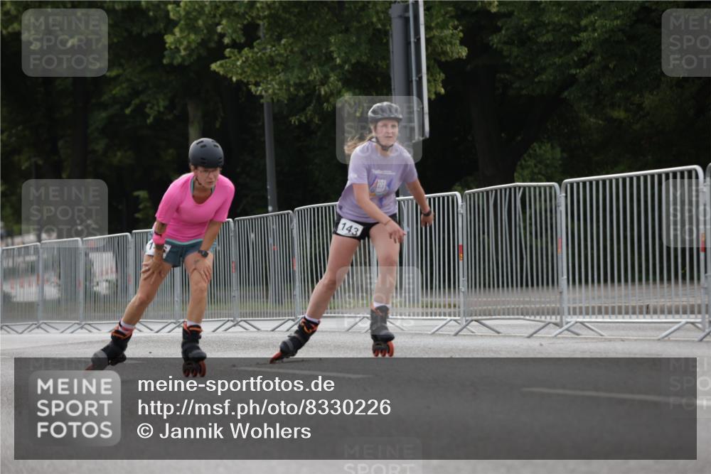 29.06.2025 - hella hamburg halbmarathon Jannik Wohlers http://msf.ph/oto/8330226 29.06.2025 09:01:09 Lombardsbrücke  meine-sportfotos.de