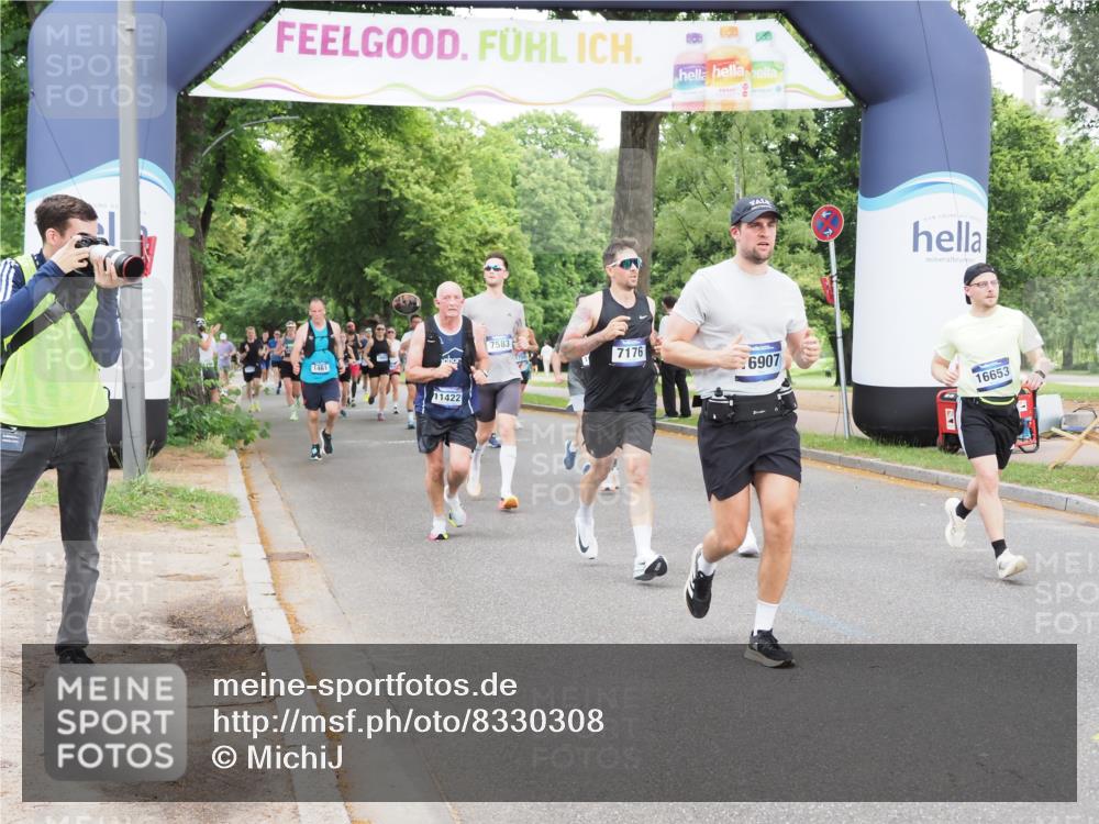 29.06.2025 - hella hamburg halbmarathon MichiJ http://msf.ph/oto/8330308 29.06.2025 10:38:04 Zwischen KM18-KM19 1461, 1466, 1817, 2411, 2823, 4346, 5087, 5336, 7176, 7224, 7583, 10371, 11422, 12235, 12450, 12545, 13051, 16653, 16732, 16907, 18884, 19007 meine-sportfotos.de