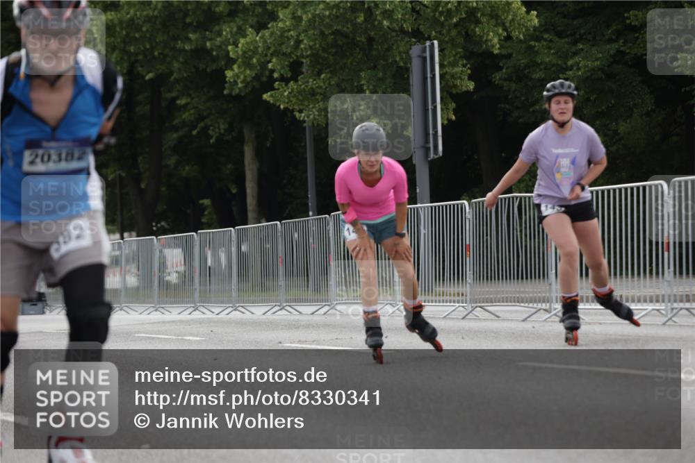 29.06.2025 - hella hamburg halbmarathon Jannik Wohlers http://msf.ph/oto/8330341 29.06.2025 09:01:09 Lombardsbrücke  meine-sportfotos.de