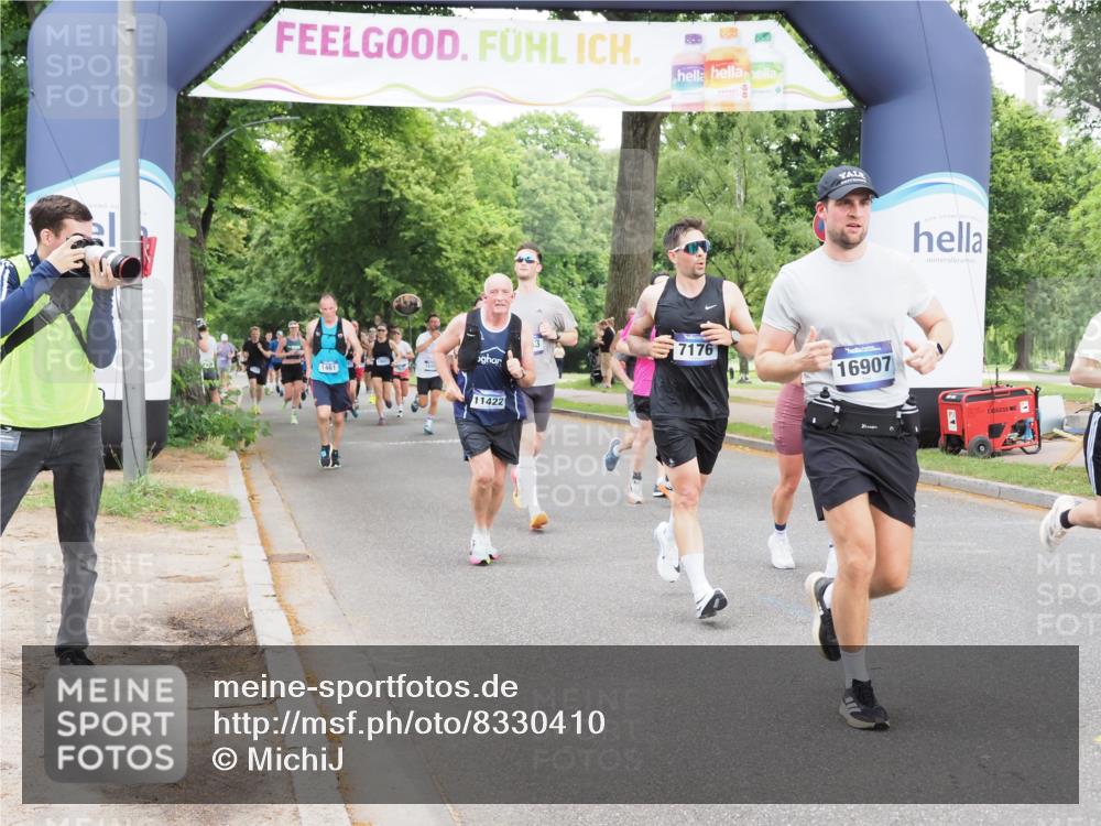 29.06.2025 - hella hamburg halbmarathon MichiJ http://msf.ph/oto/8330410 29.06.2025 10:38:04 Zwischen KM18-KM19 1461, 1466, 1817, 2411, 2823, 4346, 5087, 5336, 7176, 7224, 7583, 10371, 11422, 12235, 12450, 12545, 13051, 16653, 16732, 16907, 18884, 19007 meine-sportfotos.de