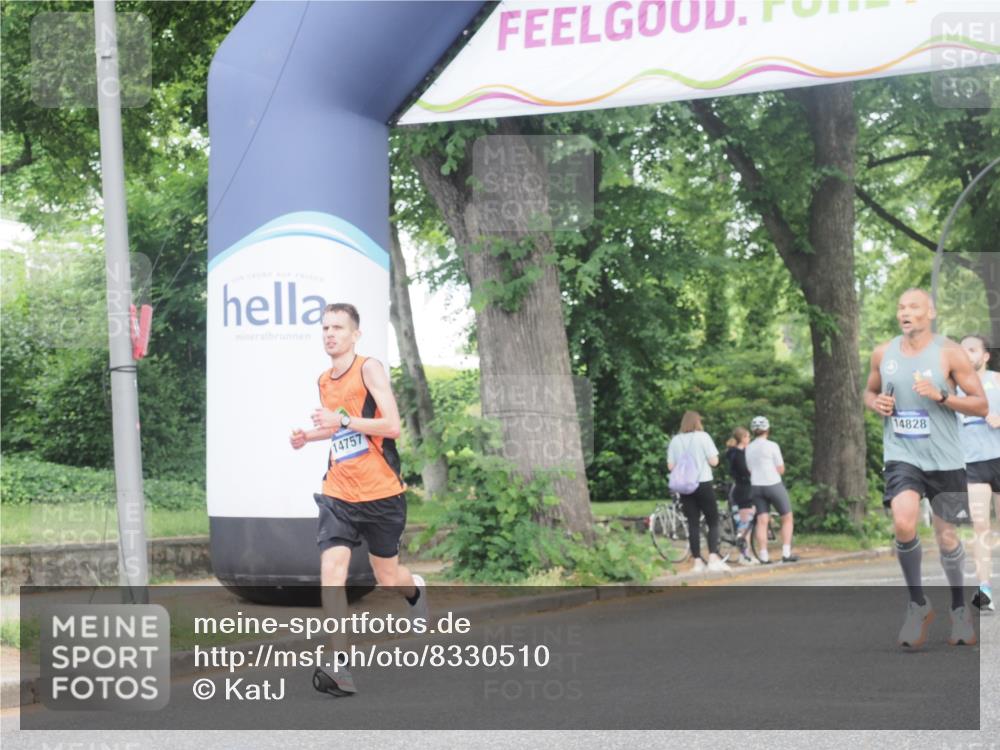 29.06.2025 - hella hamburg halbmarathon KatJ http://msf.ph/oto/8330510 29.06.2025 10:17:19 Zwischen KM18-KM19 5344 meine-sportfotos.de