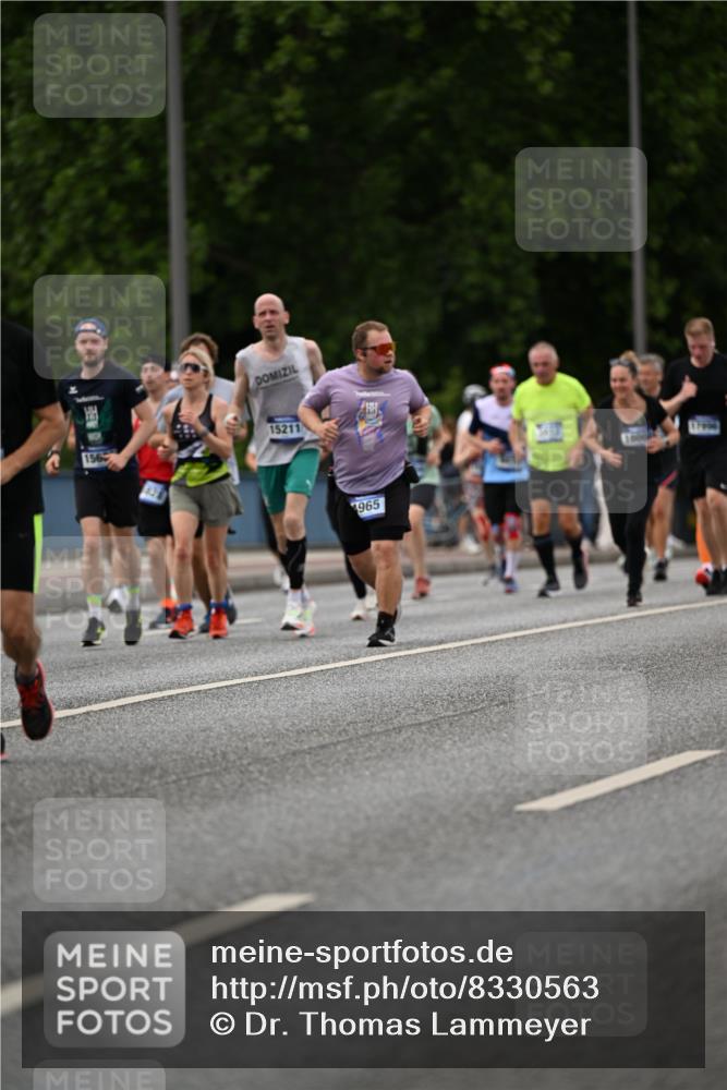 29.06.2025 - hella hamburg halbmarathon Dr. Thomas Lammeyer http://msf.ph/oto/8330563 29.06.2025 10:39:44 Kennedybrücke 2198, 2412, 2787, 3170, 3828, 3958, 4333, 4696, 4703, 4965, 5147, 6029, 6189, 6365, 6379, 6397, 6471, 6867, 8249, 8296, 8567, 9470, 9803, 9819, 10358, 10360, 10565, 10652, 11233, 11320, 11359 meine-sportfotos.de
