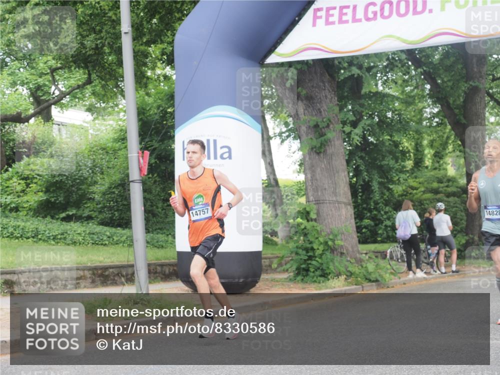 29.06.2025 - hella hamburg halbmarathon KatJ http://msf.ph/oto/8330586 29.06.2025 10:17:19 Zwischen KM18-KM19 5344 meine-sportfotos.de