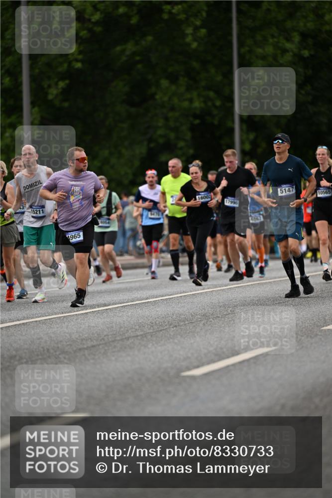 29.06.2025 - hella hamburg halbmarathon Dr. Thomas Lammeyer http://msf.ph/oto/8330733 29.06.2025 10:39:44 Kennedybrücke 2198, 2412, 2787, 3170, 3828, 3958, 4333, 4696, 4703, 4965, 5147, 6029, 6189, 6365, 6379, 6397, 6471, 6867, 8249, 8296, 8567, 9470, 9803, 9819, 10358, 10360, 10565, 10652, 11233, 11320, 11359 meine-sportfotos.de