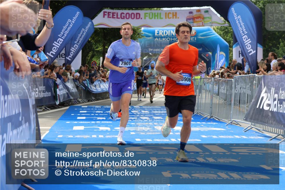 29.06.2025 - hella hamburg halbmarathon Strokosch-Dieckow http://msf.ph/oto/8330838 29.06.2025 10:34:12 Ziel 1080, 3005, 7884, 7901, 9376, 11202, 13066, 14784, 17751, 18906 meine-sportfotos.de