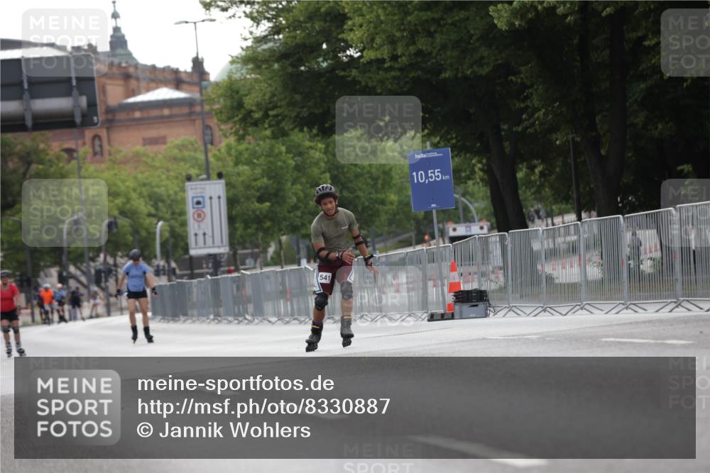 29.06.2025 - hella hamburg halbmarathon Jannik Wohlers http://msf.ph/oto/8330887 29.06.2025 09:01:13 Lombardsbrücke  meine-sportfotos.de