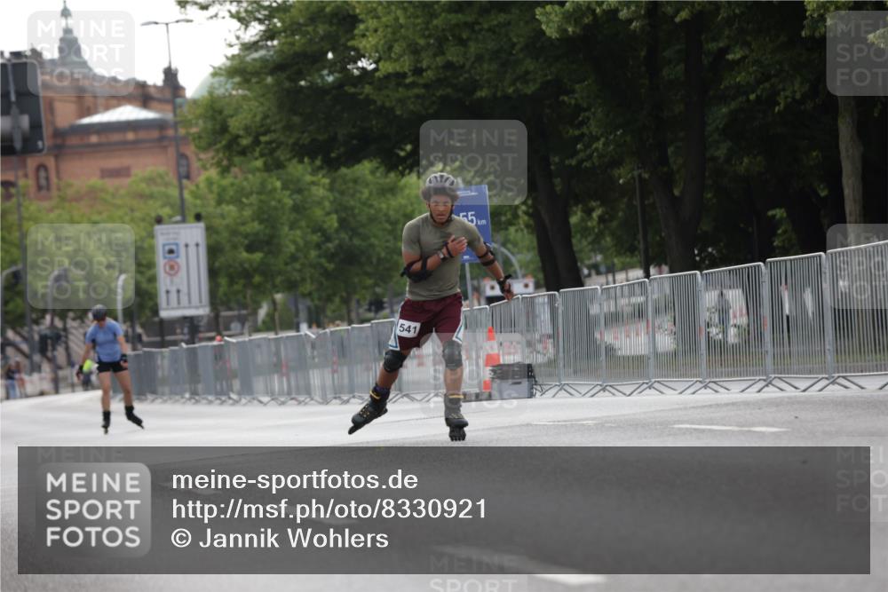 29.06.2025 - hella hamburg halbmarathon Jannik Wohlers http://msf.ph/oto/8330921 29.06.2025 09:01:15 Lombardsbrücke  meine-sportfotos.de