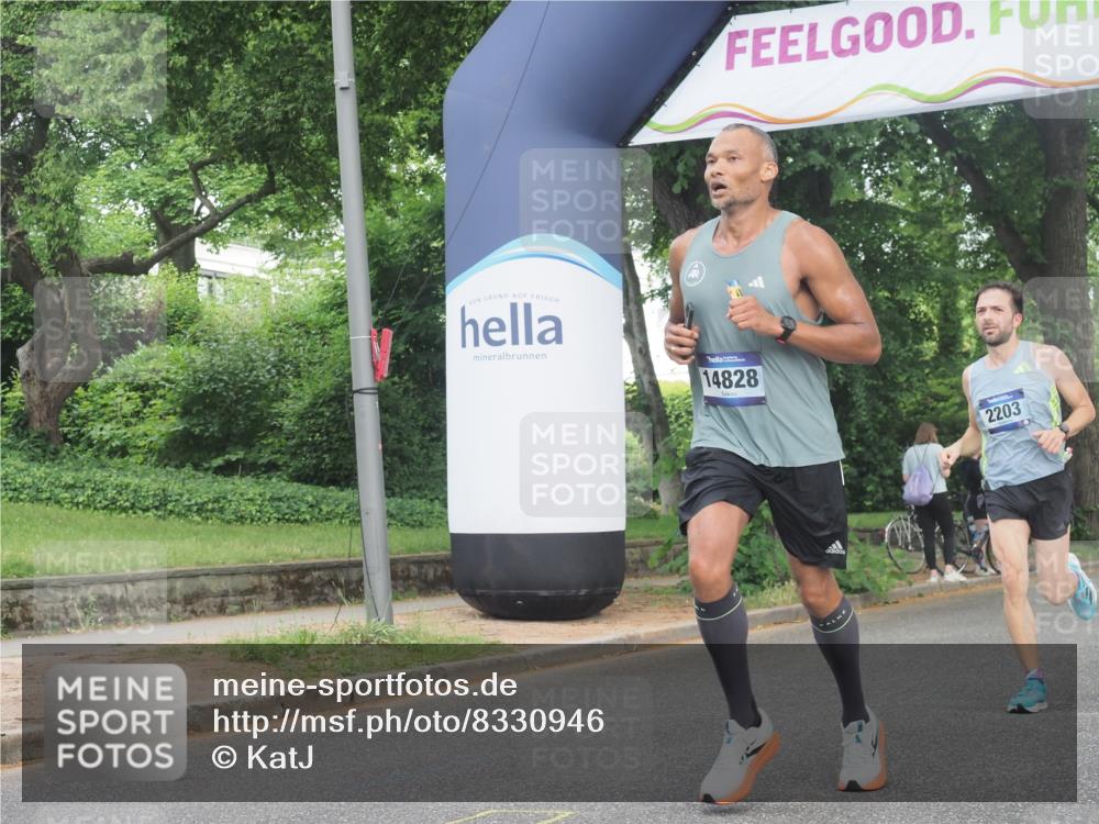 29.06.2025 - hella hamburg halbmarathon KatJ http://msf.ph/oto/8330946 29.06.2025 10:17:21 Zwischen KM18-KM19 2203 meine-sportfotos.de