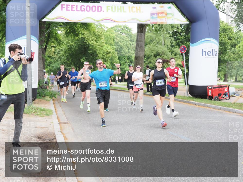 29.06.2025 - hella hamburg halbmarathon MichiJ http://msf.ph/oto/8331008 29.06.2025 10:38:09 Zwischen KM18-KM19 1461, 1466, 1750, 2207, 2823, 7176, 7224, 7312, 7583, 8689, 10057, 10371, 11422, 12235, 12450, 12624, 13609, 13799, 14361, 14838, 16653, 16907, 18451, 18657 meine-sportfotos.de