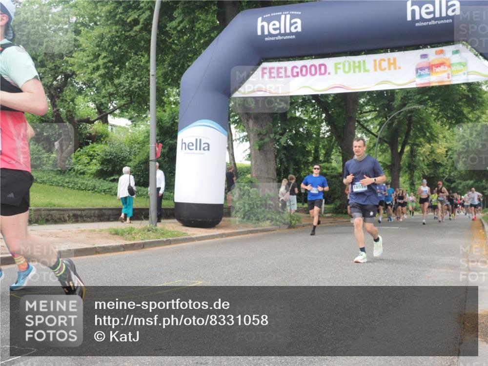29.06.2025 - hella hamburg halbmarathon KatJ http://msf.ph/oto/8331058 29.06.2025 10:47:09 Zwischen KM18-KM19 2167, 5272, 8749 meine-sportfotos.de
