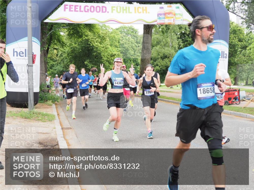 29.06.2025 - hella hamburg halbmarathon MichiJ http://msf.ph/oto/8331232 29.06.2025 10:38:11 Zwischen KM18-KM19 1461, 1750, 2207, 7176, 7312, 7583, 7952, 8689, 10057, 10371, 11422, 12450, 12624, 13609, 13799, 14125, 14361, 14838, 16907, 18451, 18657, 18658 meine-sportfotos.de
