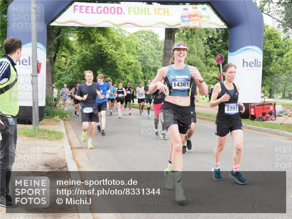 29.06.2025 - hella hamburg halbmarathon MichiJ http://msf.ph/oto/8331344 29.06.2025 10:38:12 Zwischen KM18-KM19 1461, 1750, 2207, 6795, 7176, 7312, 7952, 8689, 10057, 10371, 11422, 12450, 12624, 13609, 13799, 14125, 14361, 14838, 18182, 18451, 18657, 18658 meine-sportfotos.de