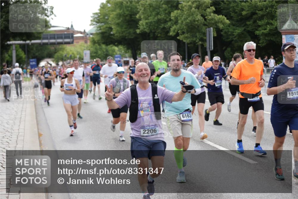 29.06.2025 - hella hamburg halbmarathon Jannik Wohlers http://msf.ph/oto/8331347 29.06.2025 10:40:18 Lombardsbrücke 1075, 1323, 2042, 2173, 2206, 2299, 2762, 2763, 3121, 3306, 3432, 3694, 4044, 4411, 4612, 4906, 4972, 5059, 5753, 6163, 6278, 6280, 6289, 7293, 7956, 8053, 8054, 8378, 8429, 8430, 8739, 9000, 9437, 9946, 10166, 10920, 10940, 11513, 11514, 11686, 12191, 12610, 12692, 12699, 13145, 13773, 15154, 15905, 15933, 16028, 16085, 16449, 16450, 16955, 17267, 17959, 18490, 18946, 19087, 19168 meine-sportfotos.de