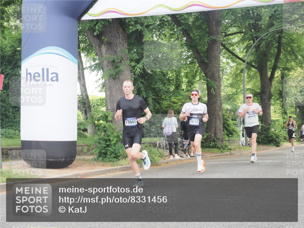 29.06.2025 - hella hamburg halbmarathon KatJ http://msf.ph/oto/8331456 29.06.2025 10:17:25 Zwischen KM18-KM19 2203 meine-sportfotos.de