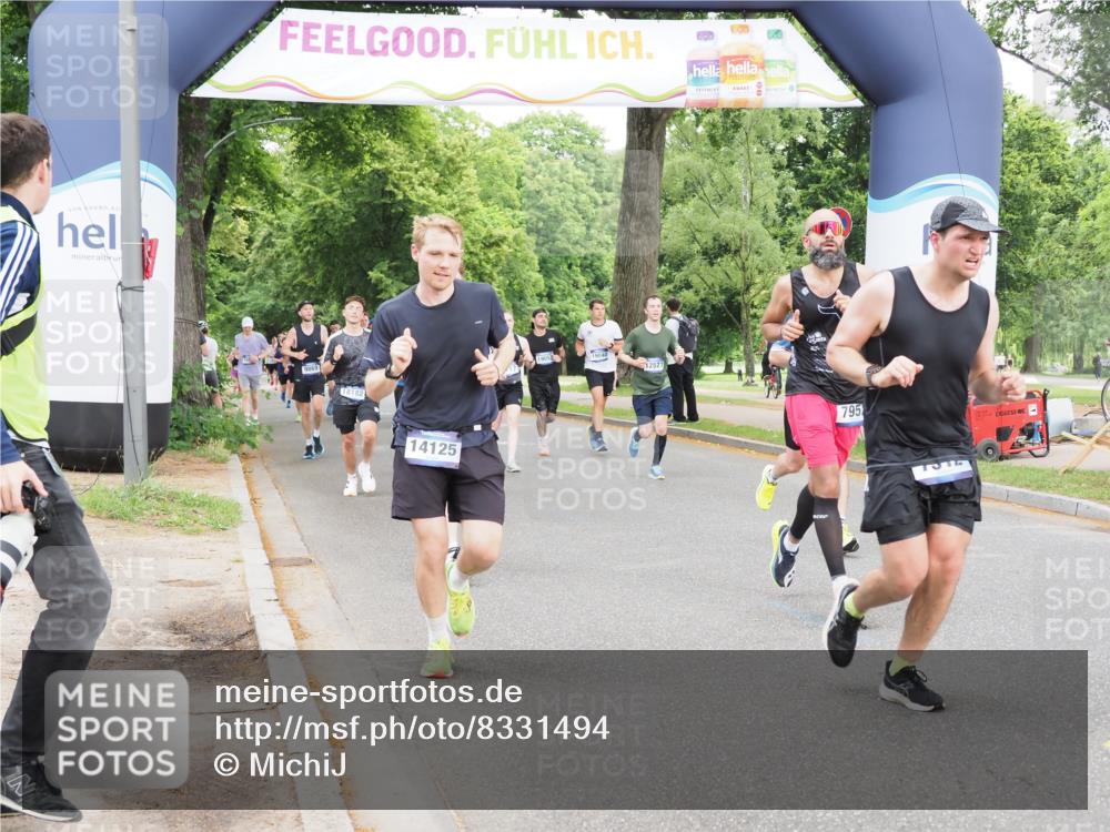 29.06.2025 - hella hamburg halbmarathon MichiJ http://msf.ph/oto/8331494 29.06.2025 10:38:13 Zwischen KM18-KM19 1750, 2207, 6795, 7312, 7952, 8689, 10057, 12527, 12624, 13609, 13799, 14125, 14361, 14838, 18182, 18451, 18657, 18658 meine-sportfotos.de