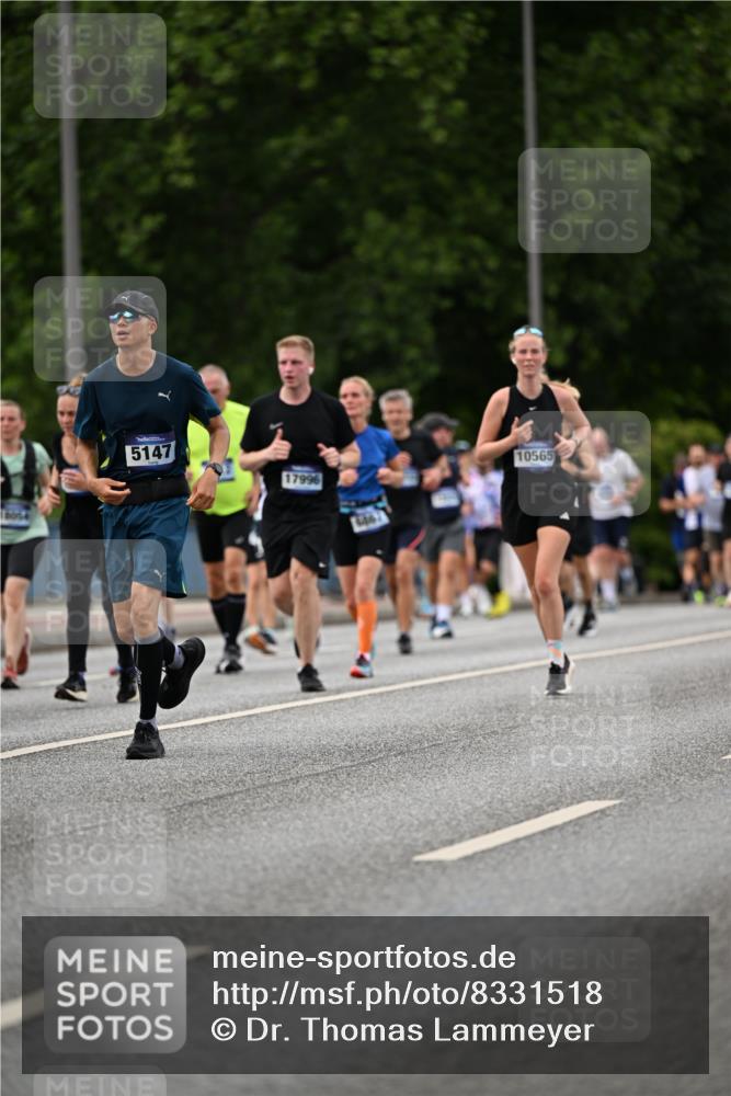 29.06.2025 - hella hamburg halbmarathon Dr. Thomas Lammeyer http://msf.ph/oto/8331518 29.06.2025 10:39:47 Kennedybrücke 2198, 2412, 2787, 3170, 3828, 3958, 4333, 4696, 4703, 4965, 5147, 6029, 6189, 6365, 6397, 6471, 6867, 8249, 8296, 8567, 9470, 9803, 9819, 10358, 10360, 10565, 10652, 11233, 11359 meine-sportfotos.de