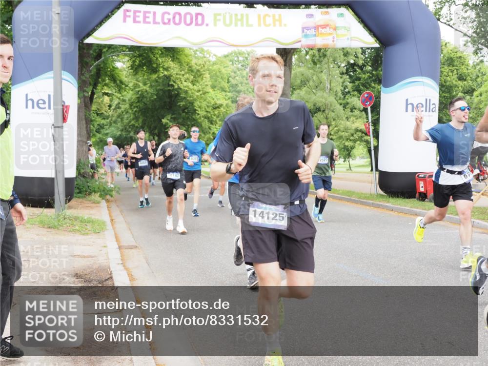 29.06.2025 - hella hamburg halbmarathon MichiJ http://msf.ph/oto/8331532 29.06.2025 10:38:14 Zwischen KM18-KM19 1750, 2207, 6795, 7312, 7952, 8117, 9869, 12527, 12624, 13701, 13799, 14125, 14361, 14838, 18182, 18451, 18657, 18658, 19053 meine-sportfotos.de